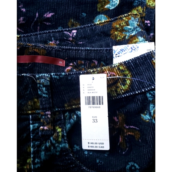 38. Anthropologie Pilcro The Icon Flare Low-Rise Jeans - Picture 12 of 12